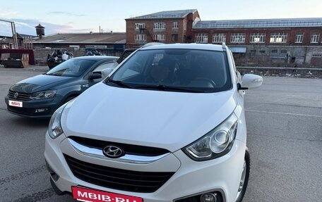 Hyundai ix35 I рестайлинг, 2011 год, 1 000 000 рублей, 2 фотография