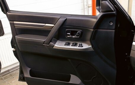 Mitsubishi Pajero IV, 2014 год, 1 895 000 рублей, 12 фотография