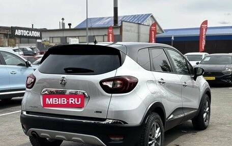 Renault Kaptur I рестайлинг, 2018 год, 1 700 000 рублей, 7 фотография
