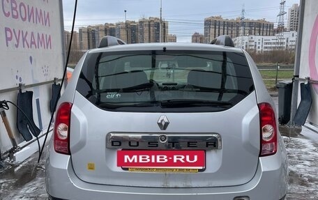 Renault Duster I рестайлинг, 2014 год, 800 000 рублей, 2 фотография