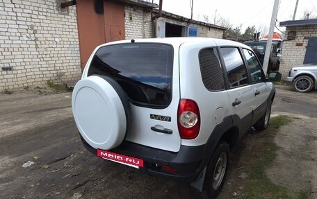 Chevrolet Niva I рестайлинг, 2018 год, 470 000 рублей, 6 фотография