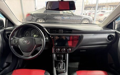 Toyota Corolla, 2017 год, 1 799 000 рублей, 10 фотография