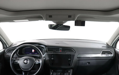 Volkswagen Tiguan II, 2020 год, 3 349 000 рублей, 12 фотография