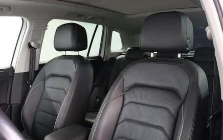 Volkswagen Tiguan II, 2020 год, 3 349 000 рублей, 17 фотография