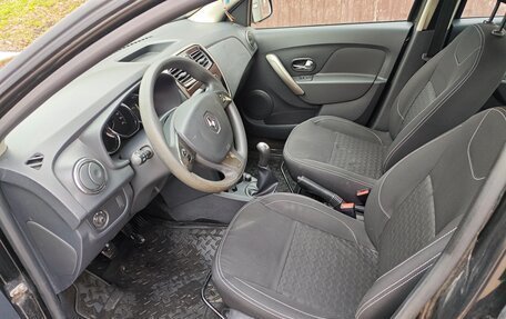 Renault Logan II, 2014 год, 700 000 рублей, 22 фотография