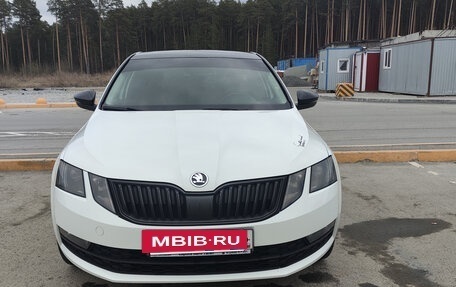 Skoda Octavia, 2018 год, 2 000 000 рублей, 2 фотография