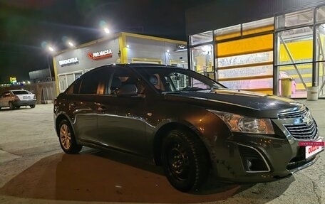 Chevrolet Cruze II, 2013 год, 650 000 рублей, 10 фотография