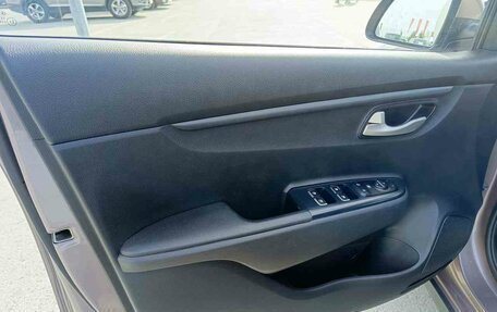 KIA Rio IV, 2019 год, 1 579 995 рублей, 10 фотография