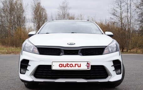 KIA Rio IV, 2021 год, 1 650 000 рублей, 2 фотография
