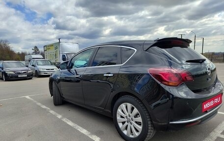 Opel Astra J, 2013 год, 930 000 рублей, 4 фотография
