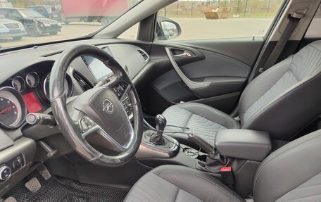 Opel Astra J, 2013 год, 930 000 рублей, 10 фотография