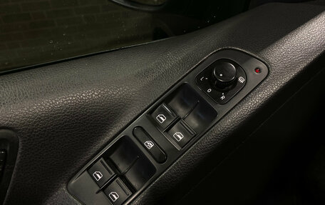 Volkswagen Tiguan I, 2011 год, 890 000 рублей, 15 фотография