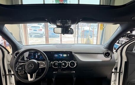 Mercedes-Benz GLA, 2023 год, 3 200 000 рублей, 11 фотография