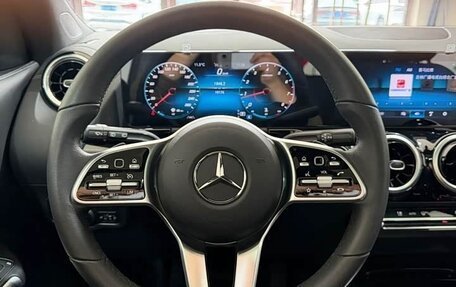 Mercedes-Benz GLA, 2023 год, 3 200 000 рублей, 10 фотография