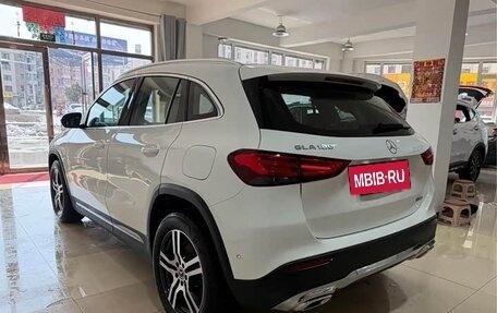 Mercedes-Benz GLA, 2023 год, 3 200 000 рублей, 4 фотография