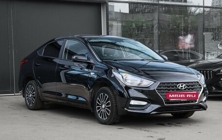 Hyundai Solaris II рестайлинг, 2018 год, 1 400 000 рублей, 3 фотография
