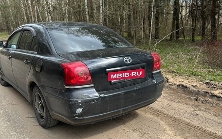 Toyota Avensis III рестайлинг, 2003 год, 430 000 рублей, 3 фотография
