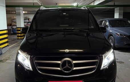 Mercedes-Benz V-Класс, 2018 год, 7 590 000 рублей, 6 фотография