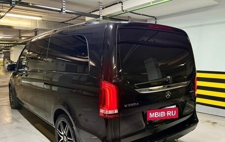 Mercedes-Benz V-Класс, 2018 год, 7 590 000 рублей, 7 фотография