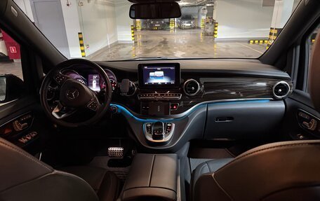 Mercedes-Benz V-Класс, 2018 год, 7 590 000 рублей, 22 фотография