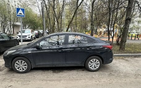Hyundai Solaris II рестайлинг, 2021 год, 1 600 000 рублей, 5 фотография