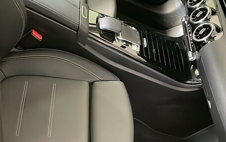 Mercedes-Benz A-Класс, 2020 год, 3 300 000 рублей, 7 фотография