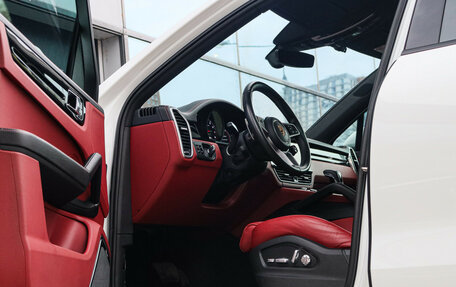 Porsche Cayenne III, 2020 год, 10 600 000 рублей, 18 фотография