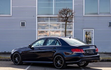 Mercedes-Benz E-Класс, 2015 год, 1 695 000 рублей, 4 фотография