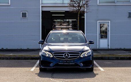 Mercedes-Benz E-Класс, 2015 год, 1 695 000 рублей, 2 фотография