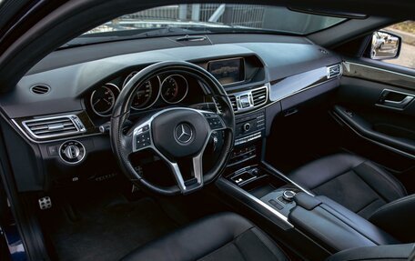 Mercedes-Benz E-Класс, 2015 год, 1 695 000 рублей, 13 фотография
