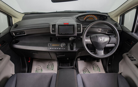 Honda Freed I, 2009 год, 1 139 000 рублей, 11 фотография