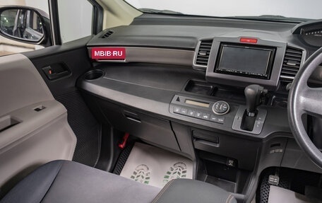 Honda Freed I, 2009 год, 1 139 000 рублей, 12 фотография