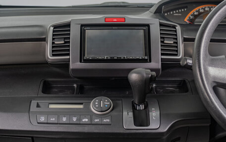 Honda Freed I, 2009 год, 1 139 000 рублей, 15 фотография
