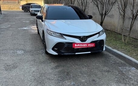 Toyota Camry, 2021 год, 2 870 000 рублей, 5 фотография