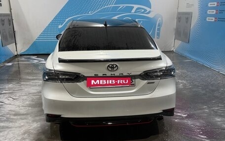 Toyota Camry, 2021 год, 2 870 000 рублей, 6 фотография