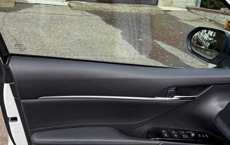 Toyota Camry, 2019 год, 2 900 000 рублей, 8 фотография
