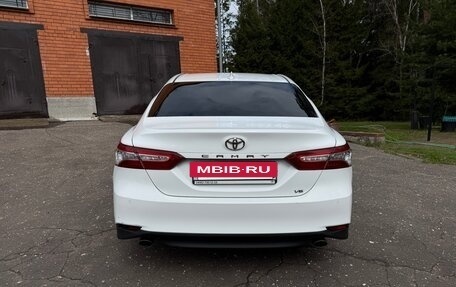Toyota Camry, 2019 год, 2 900 000 рублей, 16 фотография