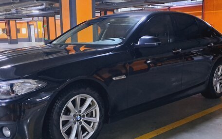 BMW 5 серия, 2015 год, 1 900 000 рублей, 2 фотография