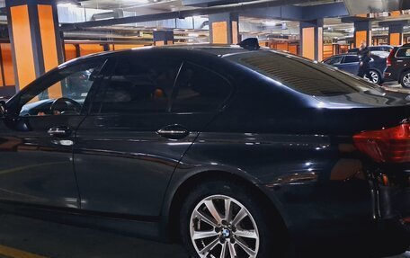 BMW 5 серия, 2015 год, 1 900 000 рублей, 4 фотография
