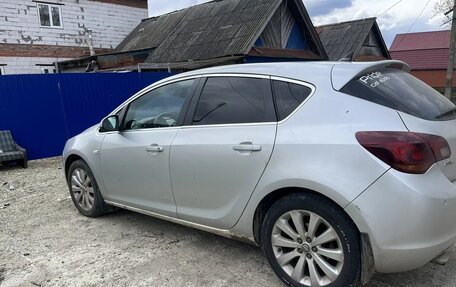 Opel Astra J, 2012 год, 690 000 рублей, 5 фотография