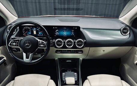 Mercedes-Benz GLA, 2021 год, 2 690 000 рублей, 11 фотография
