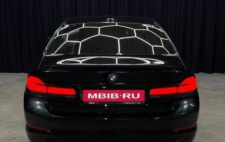 BMW 5 серия, 2019 год, 2 550 000 рублей, 7 фотография