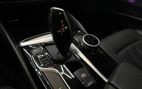 BMW 5 серия, 2019 год, 2 550 000 рублей, 21 фотография