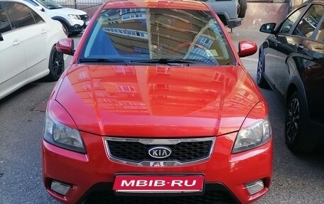 KIA Rio II, 2011 год, 695 000 рублей, 1 фотография