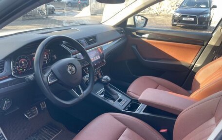 Skoda Superb III рестайлинг, 2019 год, 1 899 000 рублей, 8 фотография
