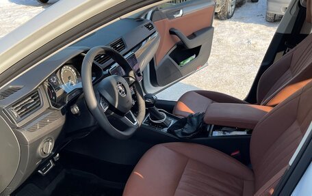 Skoda Superb III рестайлинг, 2019 год, 1 899 000 рублей, 15 фотография