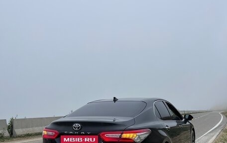Toyota Camry, 2019 год, 2 800 000 рублей, 4 фотография