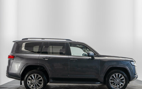Toyota Land Cruiser, 2023 год, 12 300 000 рублей, 4 фотография