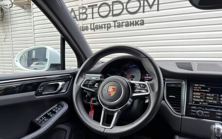 Porsche Macan I рестайлинг, 2015 год, 2 390 000 рублей, 10 фотография