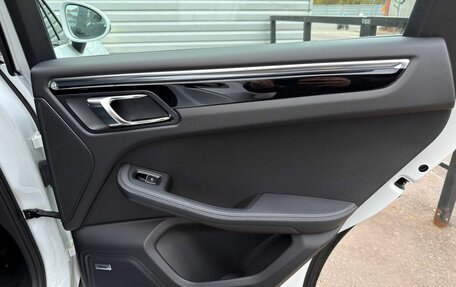 Porsche Macan I рестайлинг, 2015 год, 2 390 000 рублей, 18 фотография